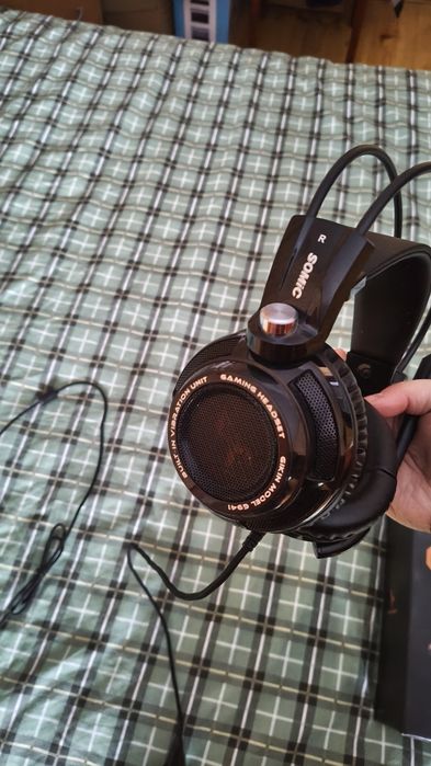 Продам гарнитуру Somic G941