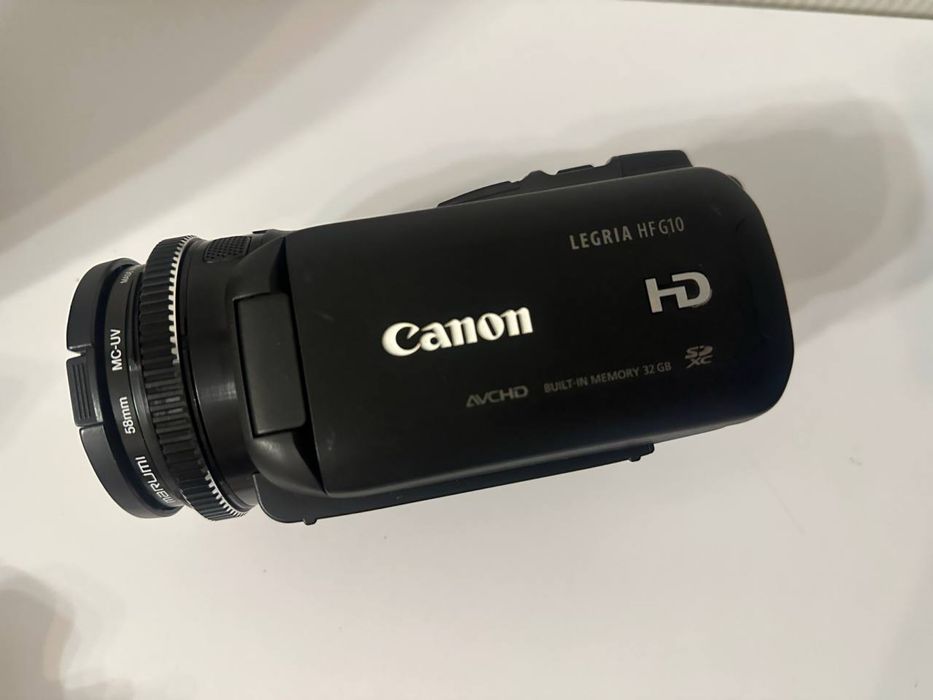 Відеокамера Камера Canon Legria hf g10 на українській мові