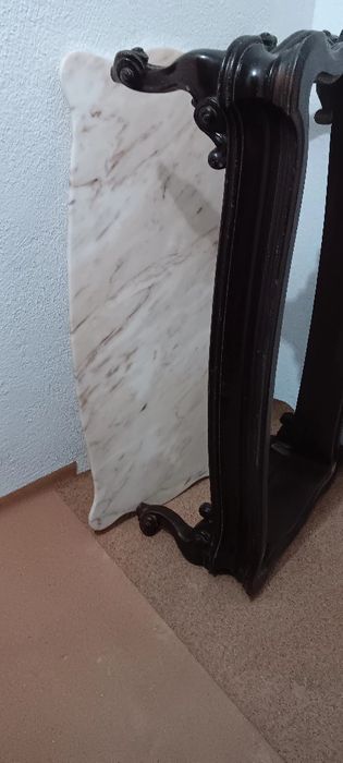 Mesa de sala de estar.