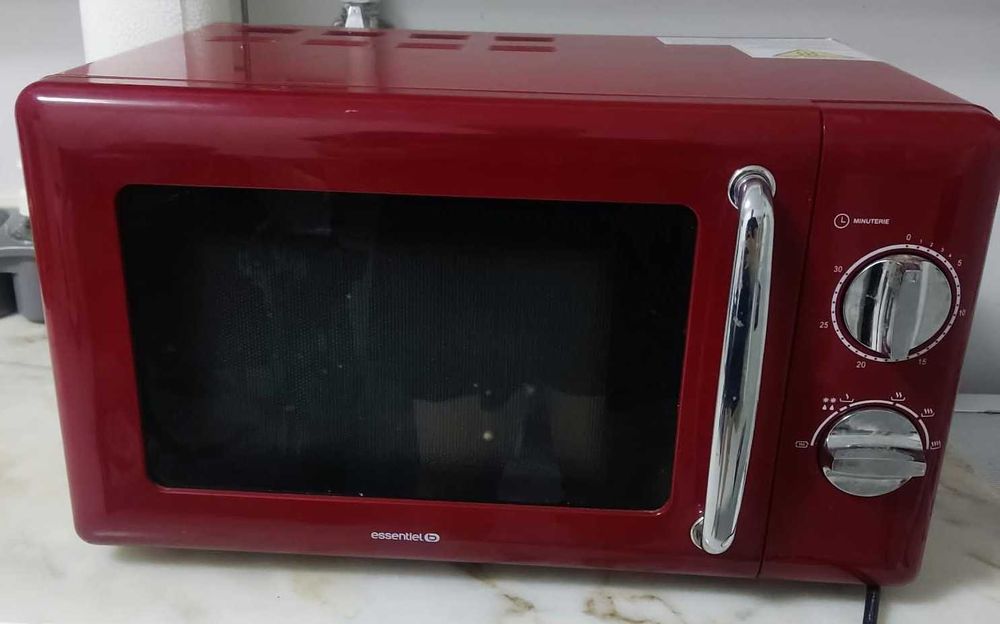 Micro-ondas ESSENTIEL
