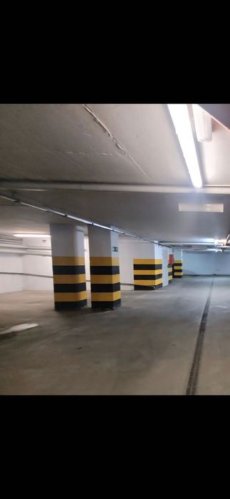 Wynajmę miejsce postojowe - Garaż podziemny centrum miasta