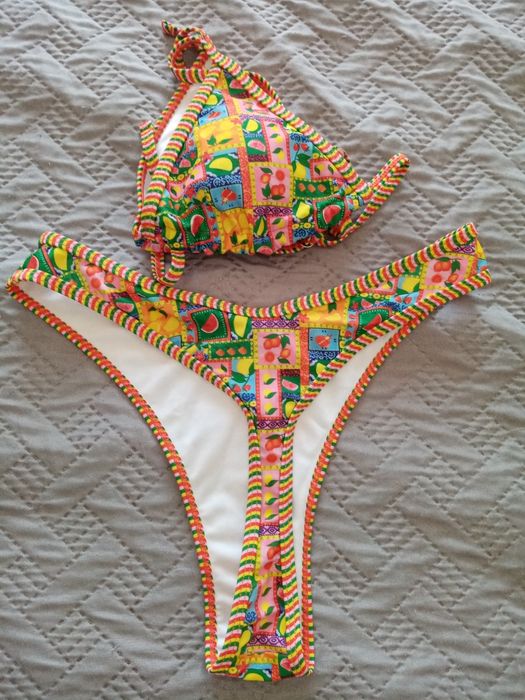 Bikini tamanho S