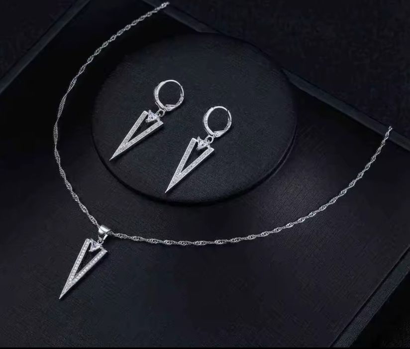Серебро стерлинговое 925 пробы кольцо, серьги, цепочка с кулоном