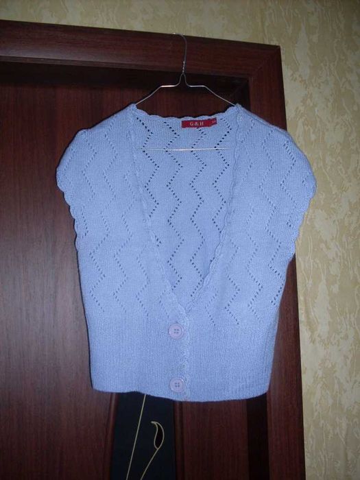 светр-безрукавка