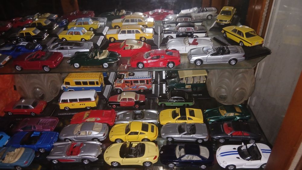 Colecao   150 carro minitira por 7,50 € cada