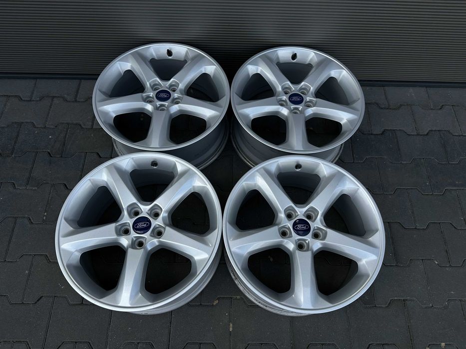 5x108 18 FORD FOCUS MONDEO S-Max C-Max FOCUS Puma Kuga Mondeo ST TPMS
