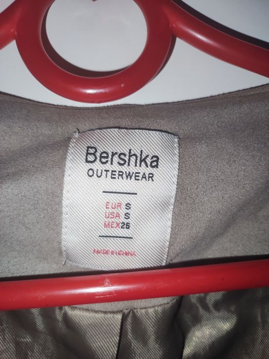 Żakiet r S kolor beż Bershka