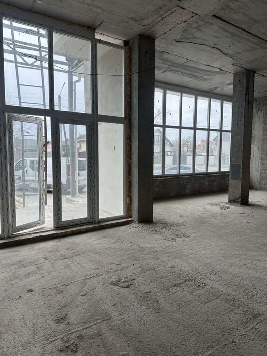 Фасадне прим. 65.5 м2 в центр.частині ,роза вулХрещатик-Шулежко