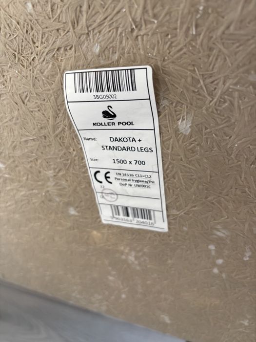 Продам новую сантехнику (ванна, унитаз, раковина)