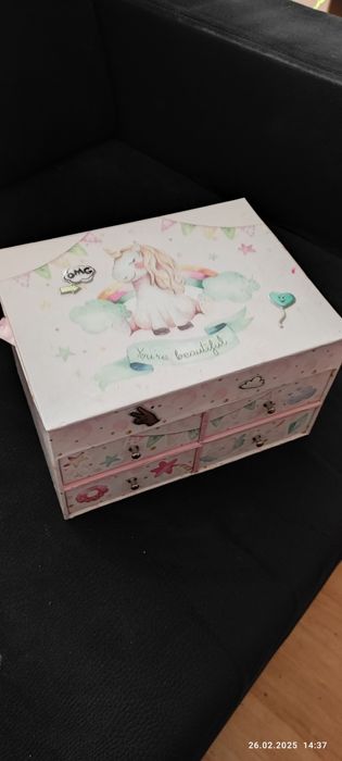 Szkatułka. Organizer. Jednorożec.