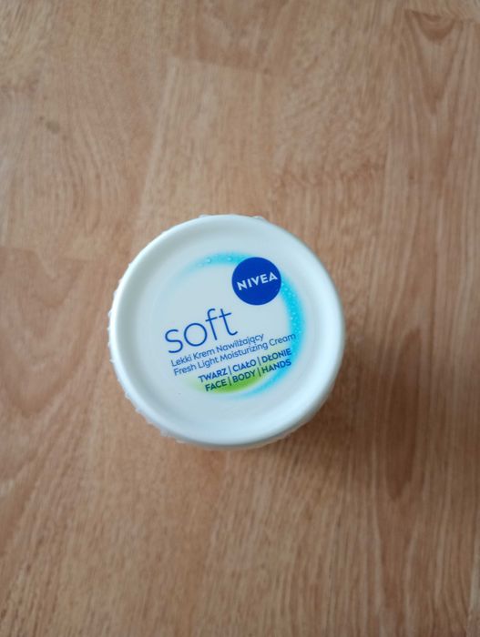 3 nowe kremy nivea soft,  100ml