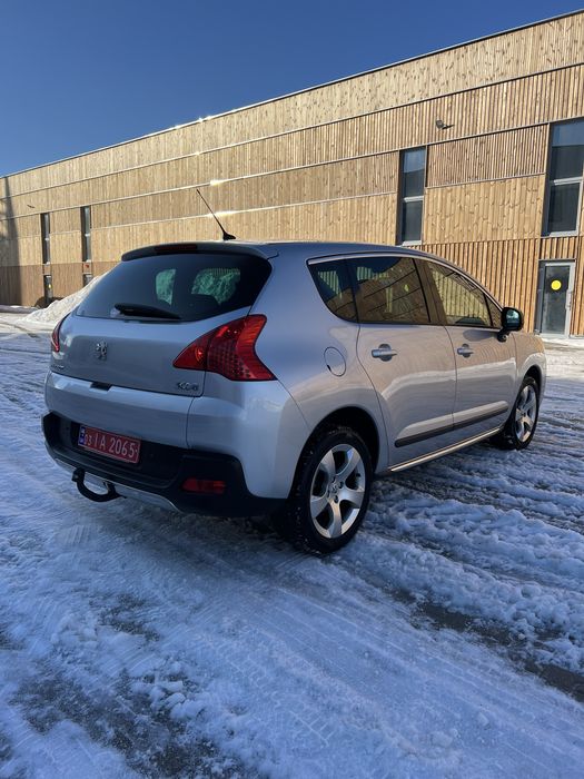 Peugeot 3008 2011