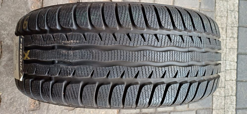 FORMULA 215/55R16 93H , pojedyńcza nie używana opona zimowa.