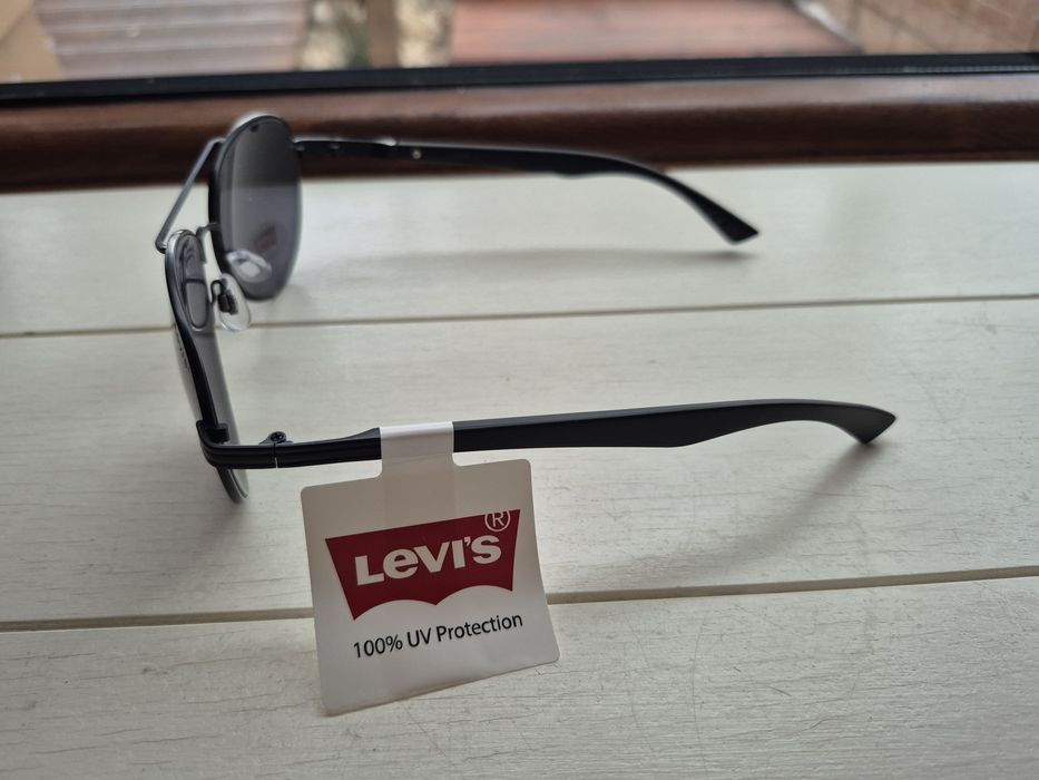 Okulary przeciwsłoneczne Levi's LEV325M