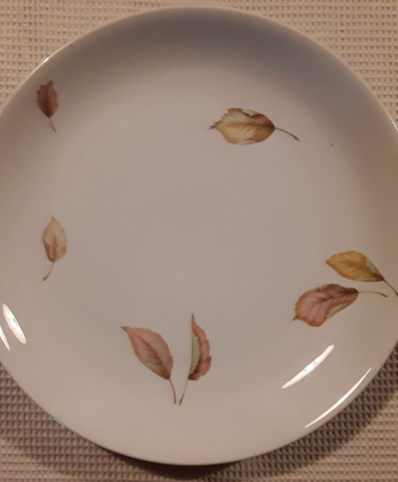 Prato grande em porcelana S. P. Coimbra - Folhas de Outono
