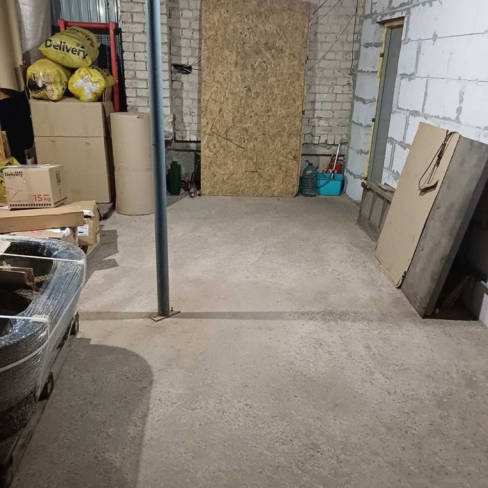 Суборенда складського приміщення у Березному