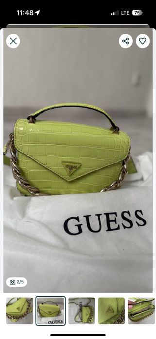 Сумка через плече від Guess