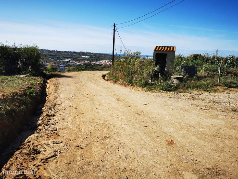 Terreno com amplas vistas para um projeto turístico!