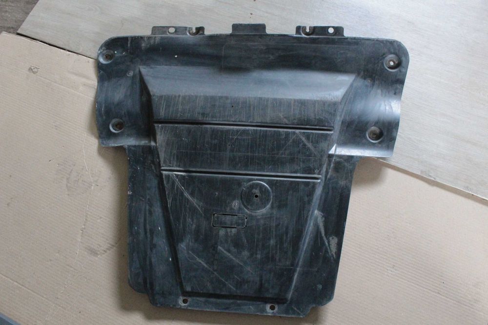 Захист двигуна (оригінал, б/в) для Renault Kangoo 2