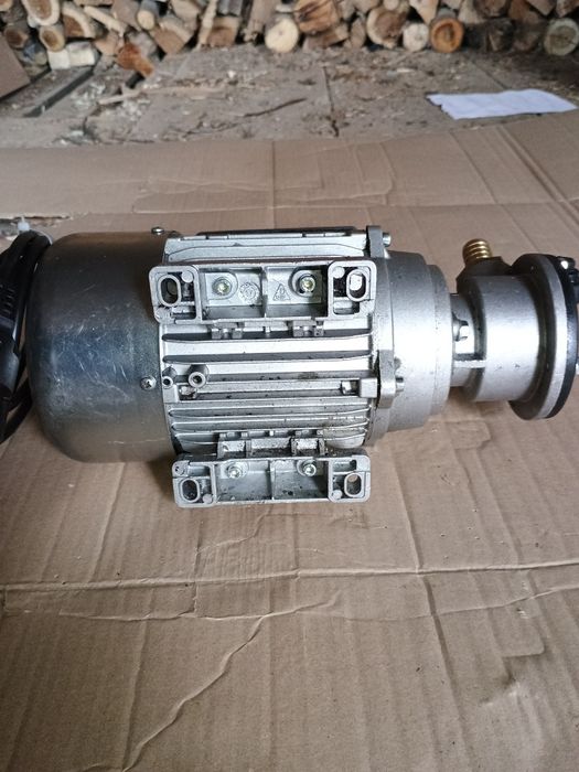 Насос для перекачування масла та дизельного палива  б/у