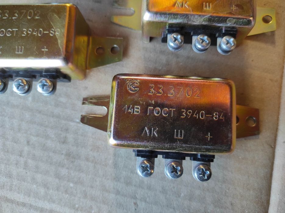 Regulator napięcia Dniepr Ural K750 zapłon gaźniki wał tłoki tłumiki