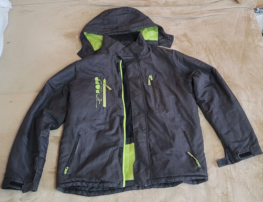 Kurtka zimowa  Cropp L z kapturem