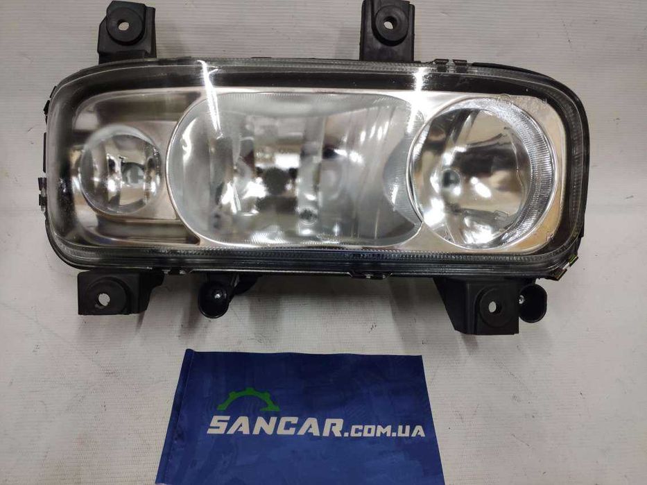 Фара Мерседес Атего Фари Mercedes Atego Бампер