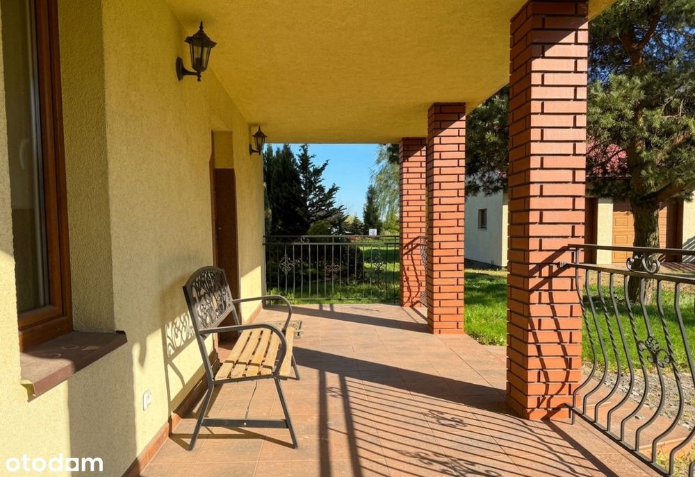 Dom pod Dęblinem | ogrodzona działka 2418 m² | dwustanowiskowy garaż