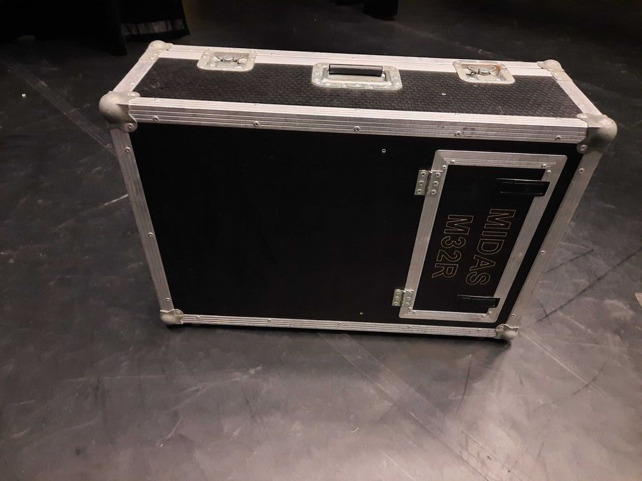 Midas M32R LIVE + CASE