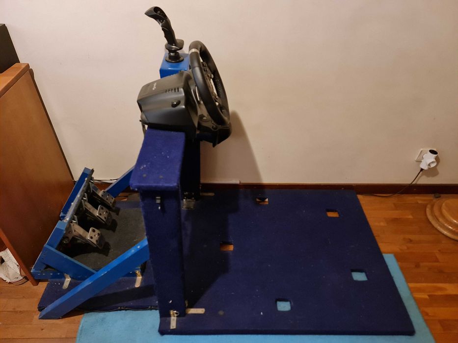 Cockpit de Simulação de Corridas em Madeira (sem volante+pedais)