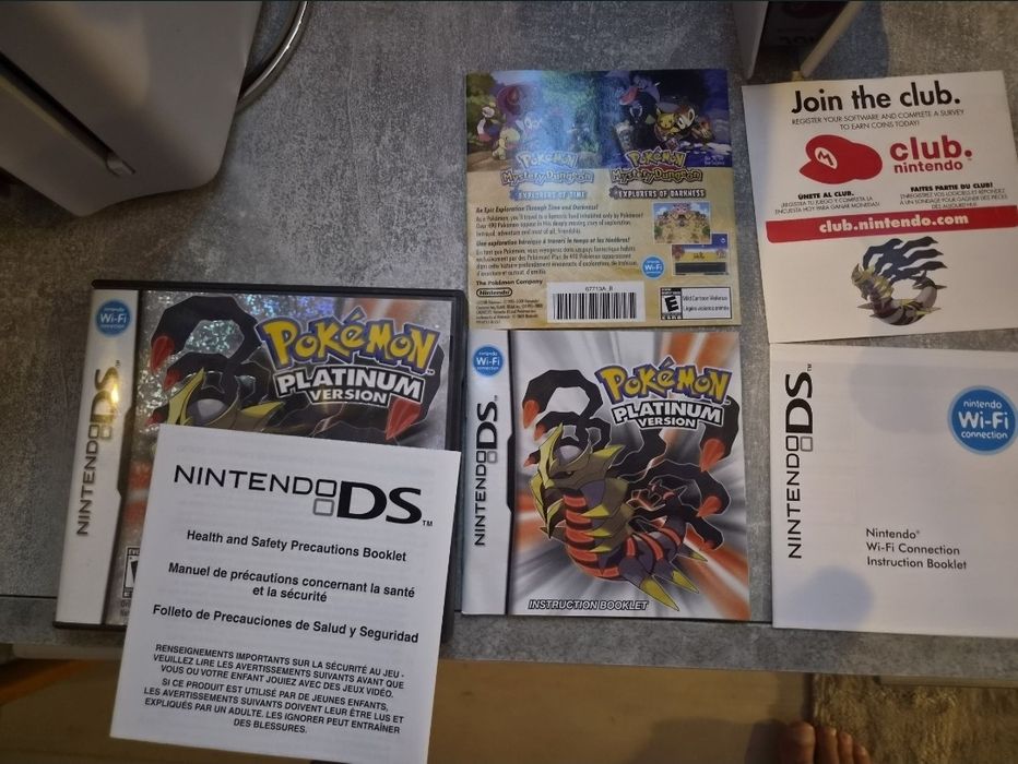 Pokémon Platinum Version - Nintendo DS (Versão USA / Completo CIB)