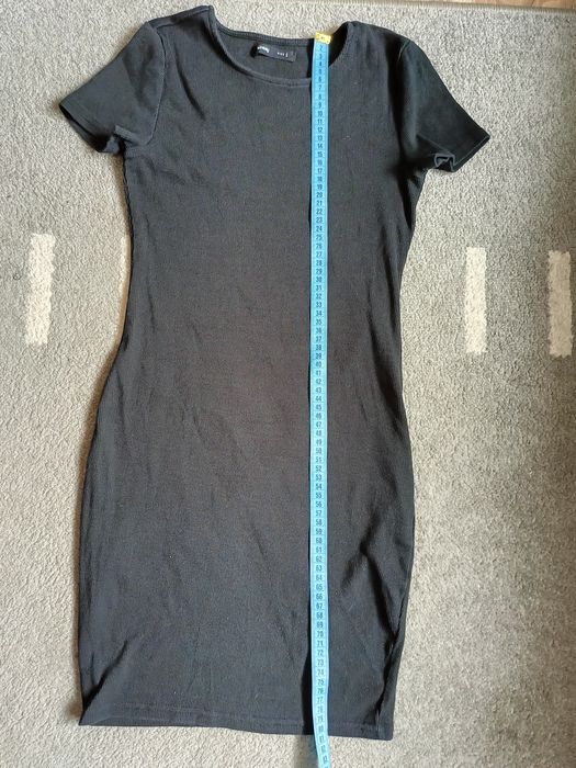 Krótka sukienka Sinsay S