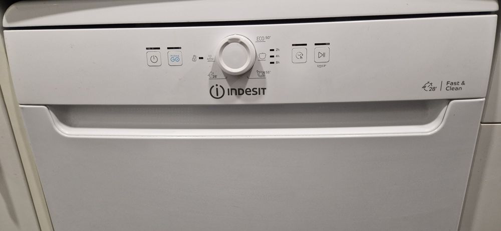 Máquina de lavar loiça, Indesit, como nova