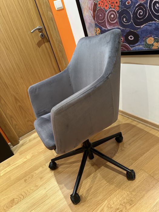 Cadeira de Secretária com Altura Regulável em Veludo Cinza