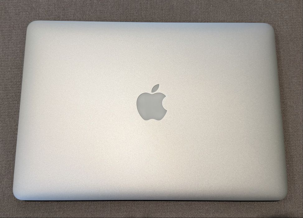 MacBook Air ( 13-inch, Early 2015 )