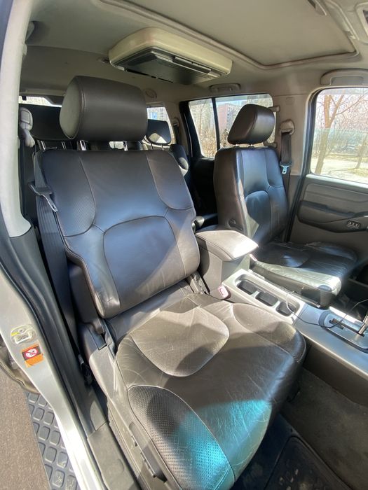 NISSAN Pathfinder 4.0 V-6 2007 р. 7 місць