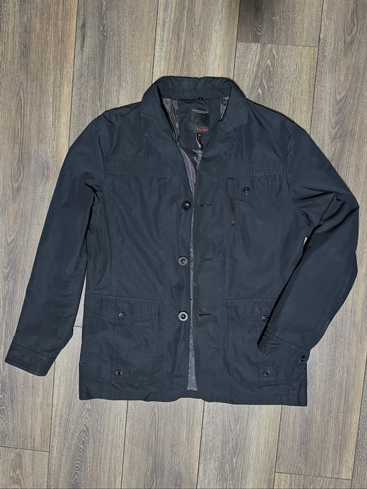 Куртка плащівка.