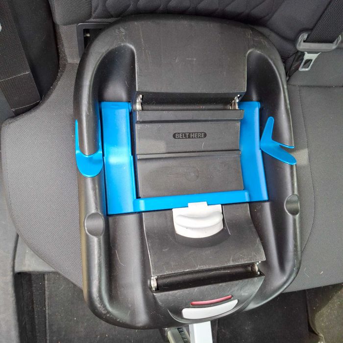 Fotelik samochodowy dla noworodka + baza isofix