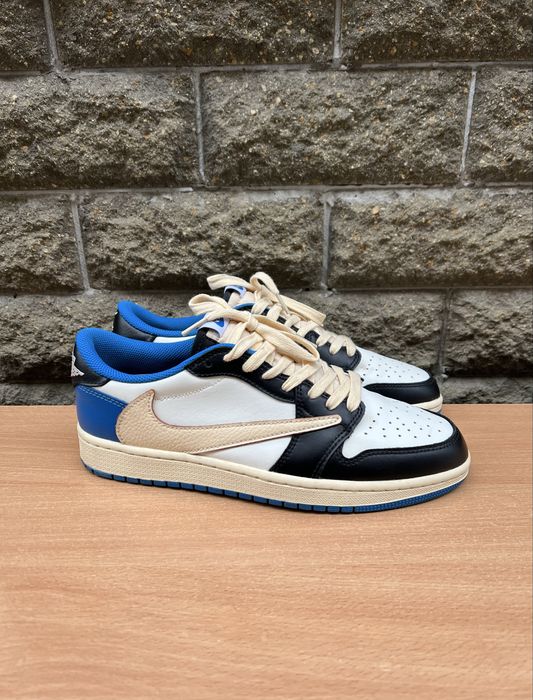Air Jordan 1 Low fragment design x Travis Scott Оригинал: 11 590