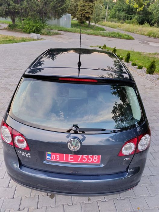 Volkswagen Golf Plus 2009р. автомат  1.4 caxa (90 кВ. 122 л.с.) бензин.