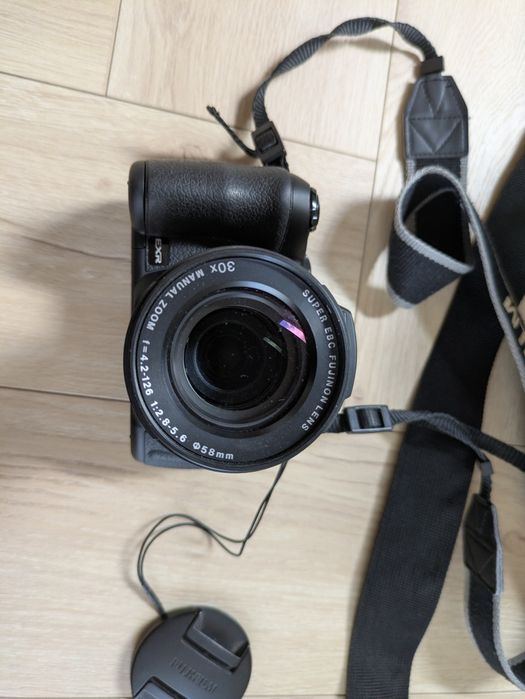 FujiFilm Finepix HS25 EXR