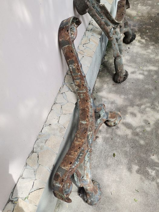 Лавка чавунна ножки  лавочка чугун