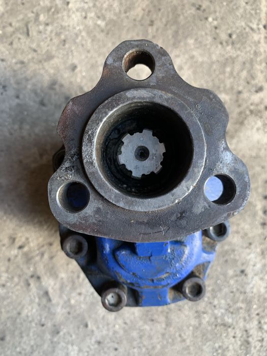 Насос шестерневий 82 л (3 болта)