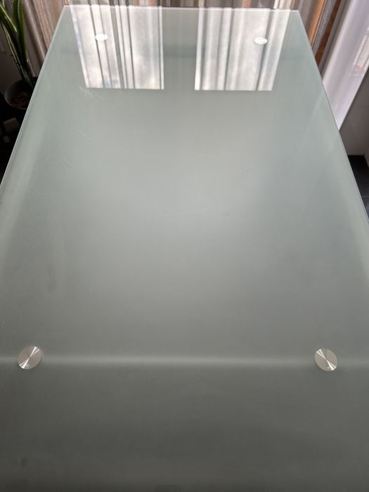 Mesa de cozinha com tampo vidro