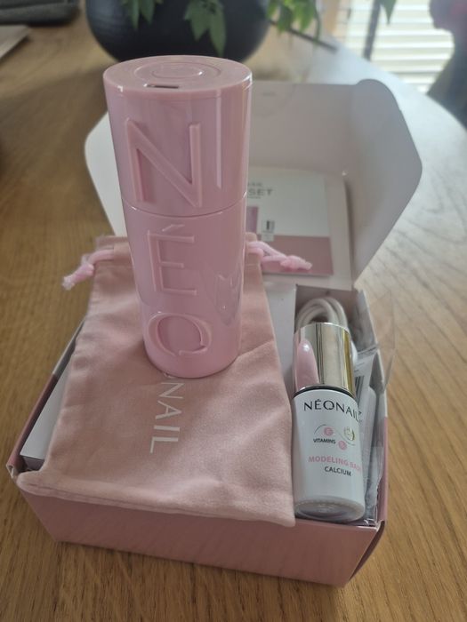 Zestaw Neonail miniset, lakier hybrydowy, lampa led NOWY!