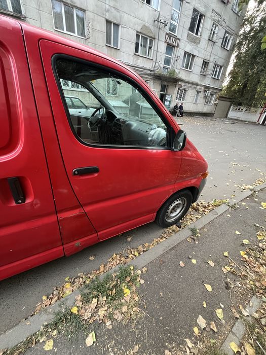 Toyota Hiace 2003