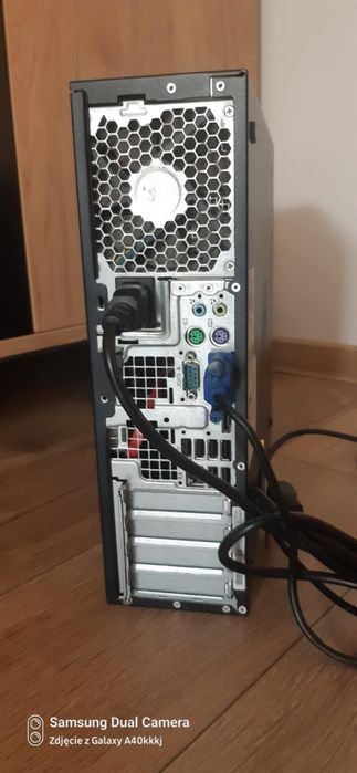 Komputer stacjonarny HP I5 win 10, 12GB Ram, czytnik kart, modem wifi