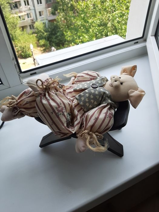 Мягкие игрушки / стул/подставка  резной