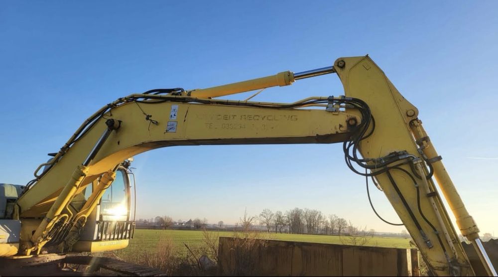 NewHolland e265b