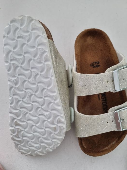 Birkenstock t26 como novas sandálias
